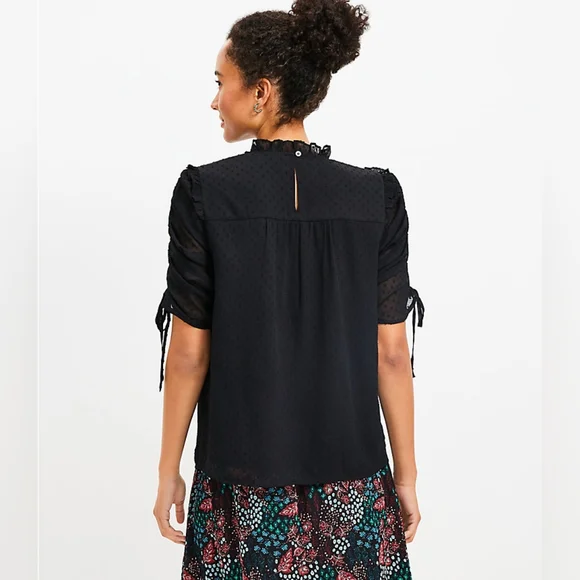 Clip Ruffle Tie Sleeve Top - Picture 3 of 4